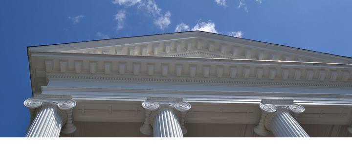 Alumnae Hall columns